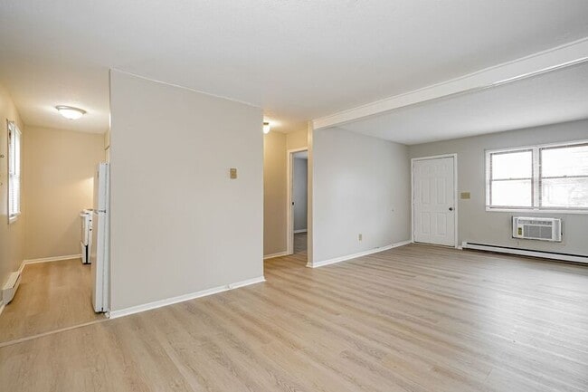 Photo - 207 N Madison Rd