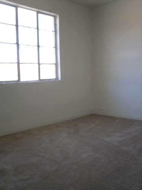 Photo - 729 W University Dr