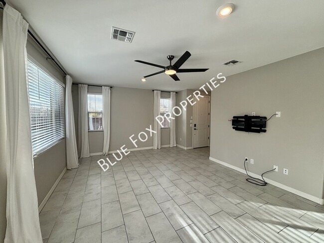 Photo - 1048 E Descent St