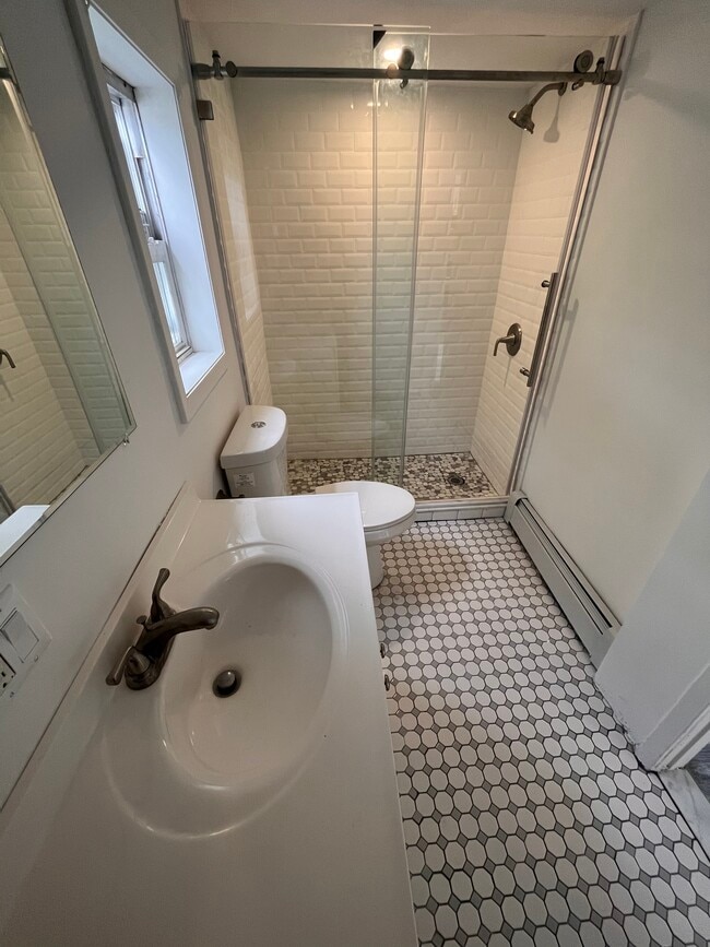 Photo - 349 Bellmore Rd Unidad 2