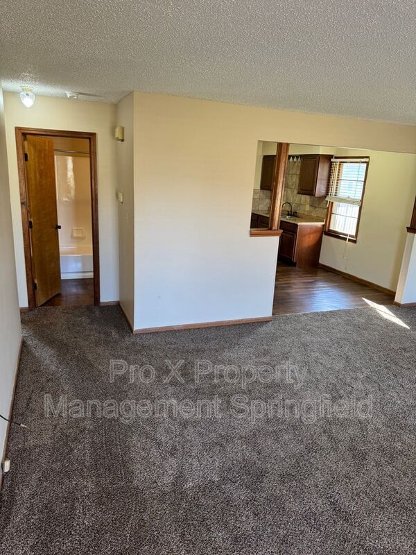 Photo - 753 S Campbell Ave Unit B