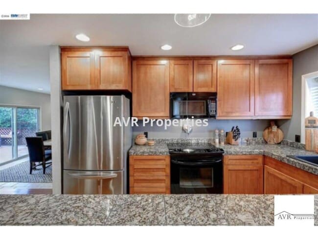 Photo - Solar panel, gorgeous, single family home