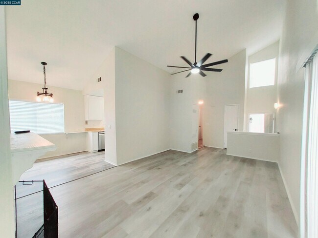 Photo - 3712 Willow Pass Rd Unit 32