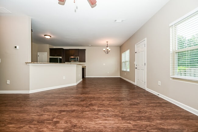 Photo - 148 Rankin Cir