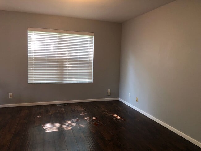 Photo - Beautiful Home next to Paddock Lake (3BR/1...