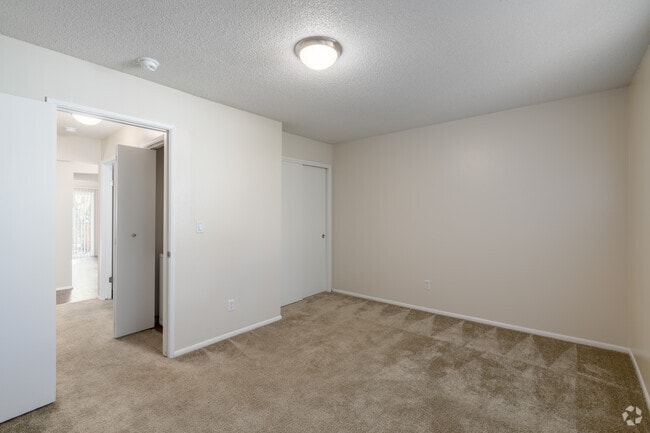 2BR, 2BA - 983SF - Second Bedroom