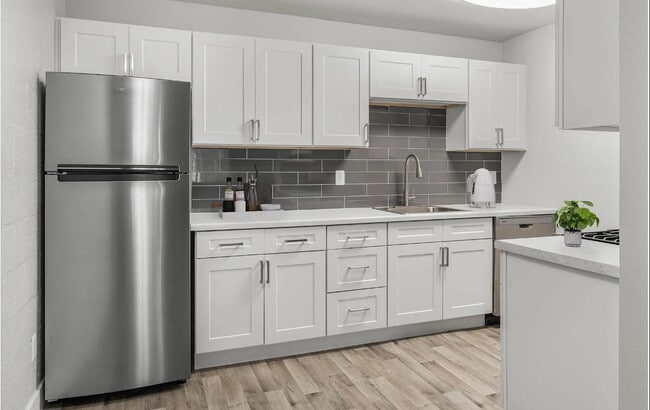 Photo - 2025 W Indian School Rd Unidad St