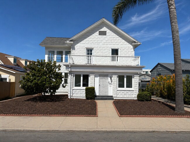 4874-4876 Palm Avenue