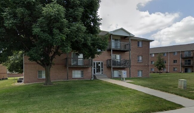 Photo - 201 Adams St