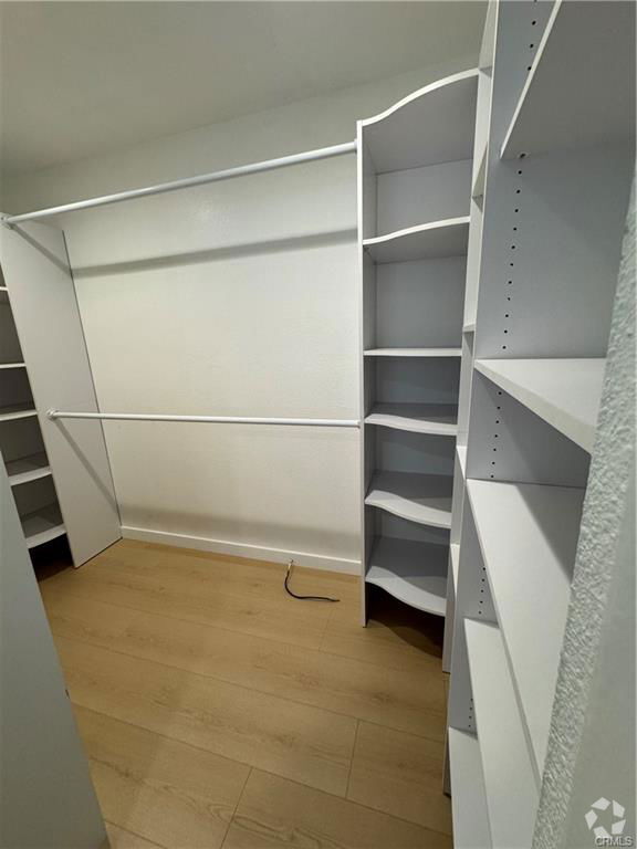 Building Photo - 221 S Gale Dr Unit 402 Rental