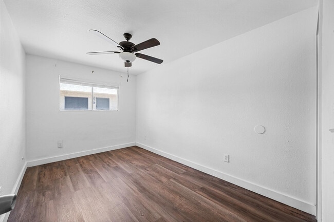 Photo - 18202 N Cave Creek Rd Unit Apt 252
