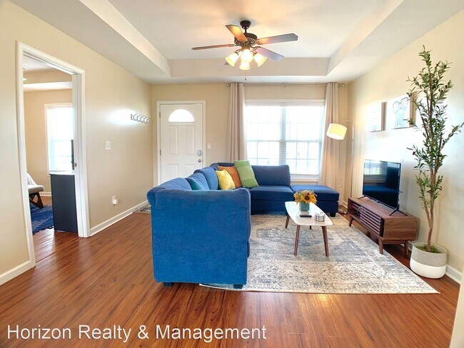 Photo - 3 br, 2 bath House - 542 Oakmont Dr