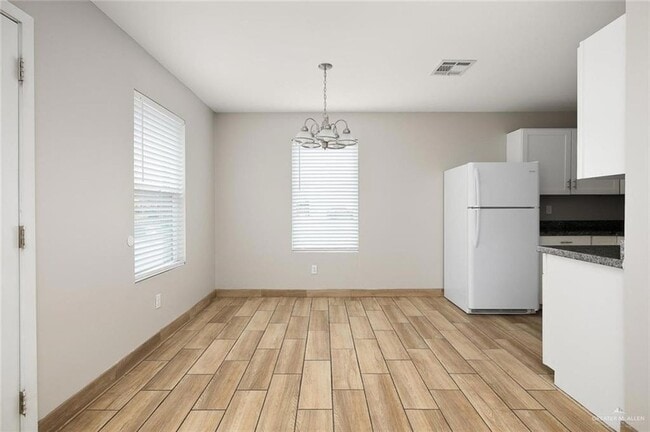 Photo - 826 S Missouri St