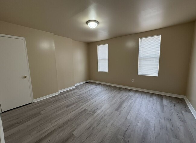 Photo - 4 Bedroom 1 Bath Rental In Germantown