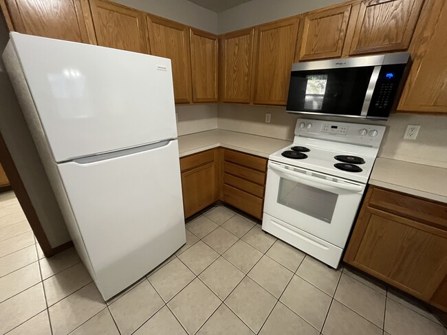 Photo - 13308 Riley St