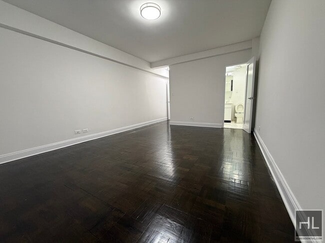 Photo - BEEKMAN PLACE Unit 2B