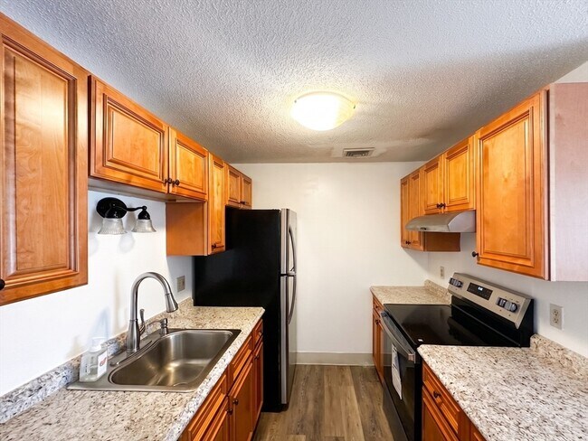 Photo - 15 Bower Rd Unit F4
