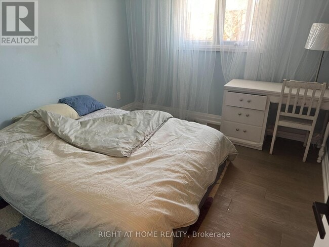 Photo - 4076 Woodington Dr