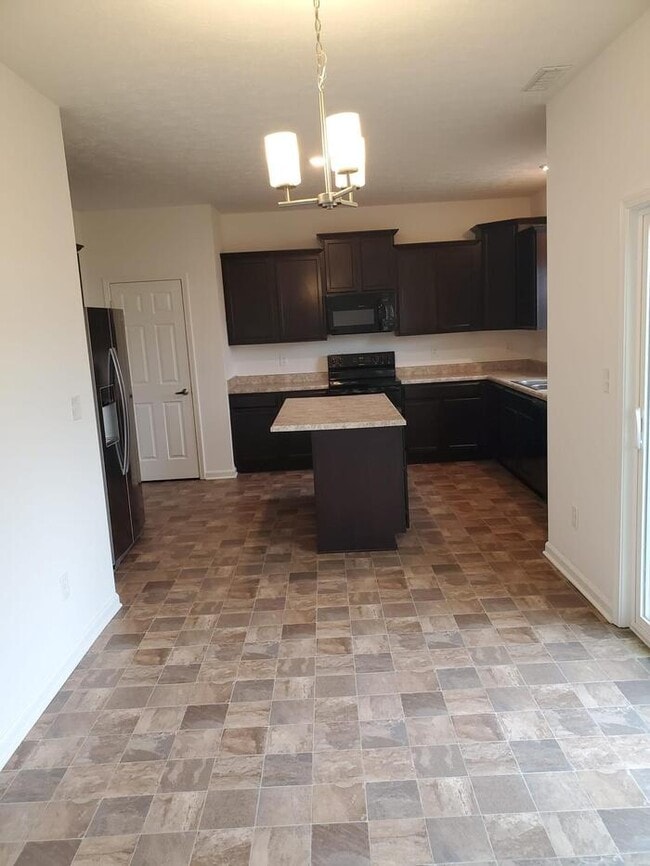 Photo - Camby 3 bedroom 2.5 bathroom