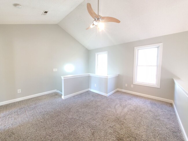 Photo - 958 Flynn McPherson Rd