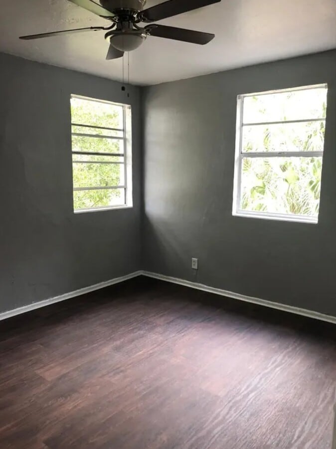 Photo - 1559 Van Buren St