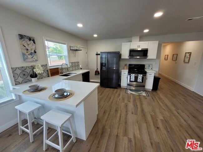 Photo - 3509 W 59th St