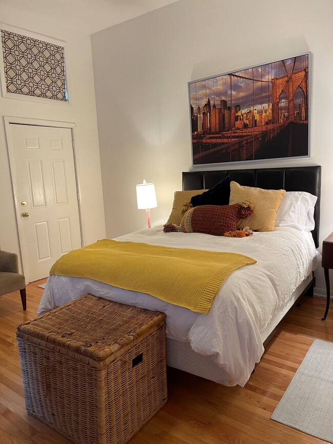 Photo - 1522 N La Salle Dr