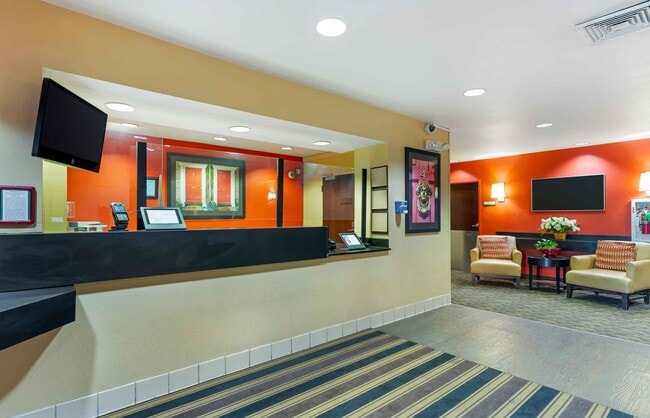 Photo - Furnished Studio-Hartford - Manchester