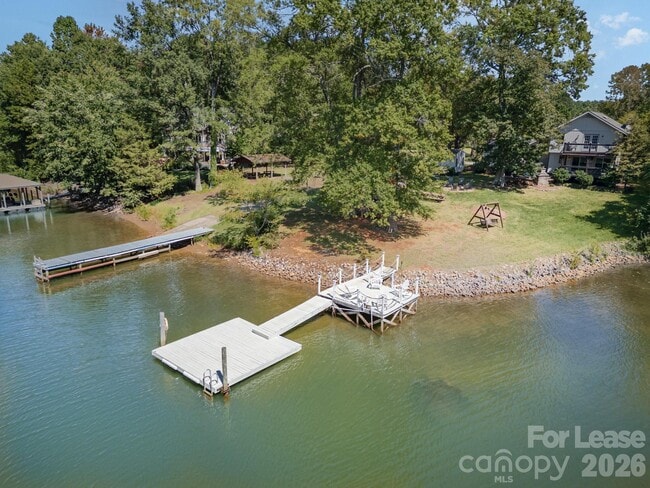 Photo - 118 Waterfowl Ln