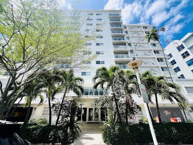 Photo - 1750 James Ave Unit 5D