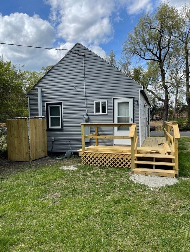 Photo - Cozy 2bd/1bath with Big Yard