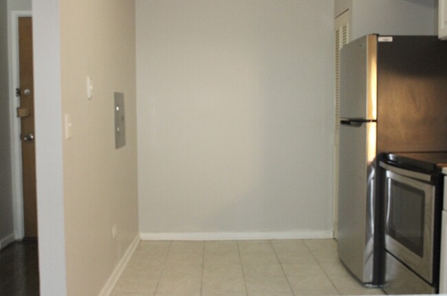Photo - 6619 N Sheridan Rd Condo Unit 302