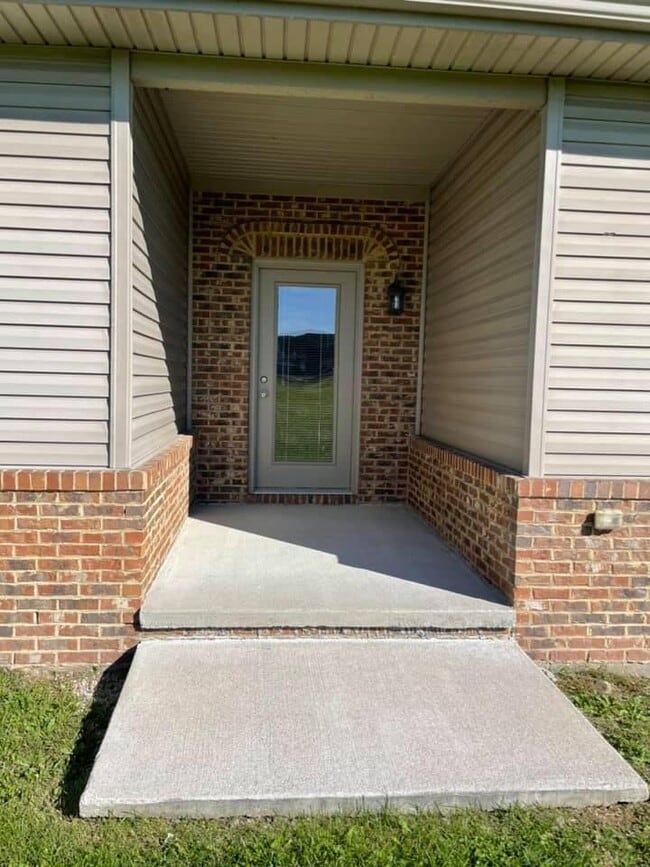 Photo - 104 Garden Gate Dr