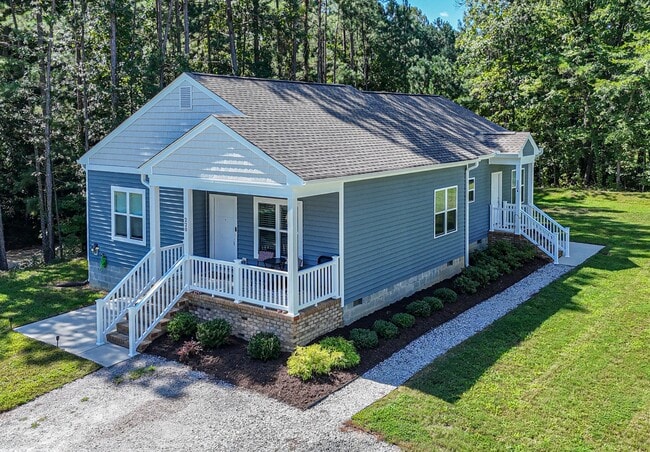 Photo - 220 Curry Dr