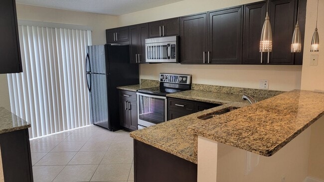 Photo - WINTER PARK: Goldenrod Condo - Ground Floor Unit Unit E105