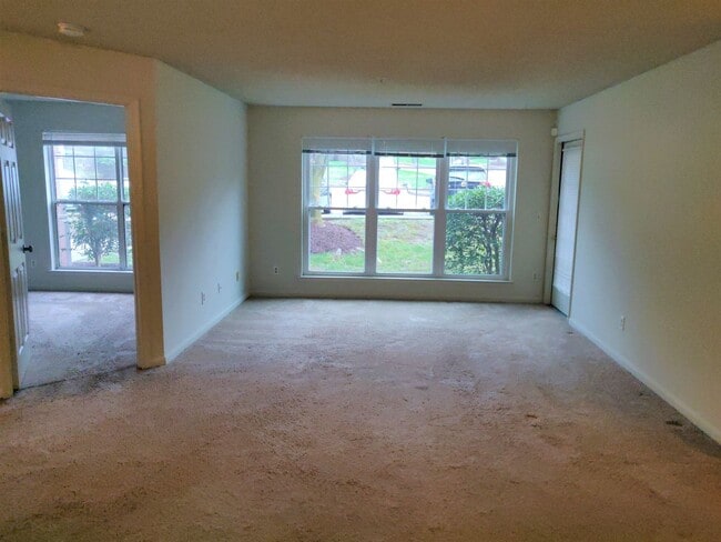 Photo - Charming 2 Bedroom/ 1 Bathroom Condo in Parkville, MD!
