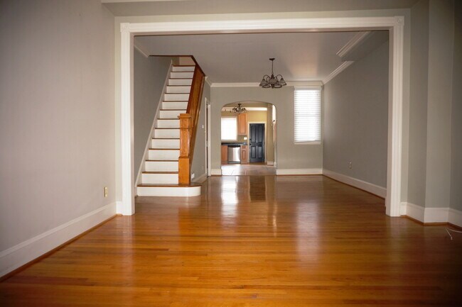 Photo - 1110 S Bouldin St