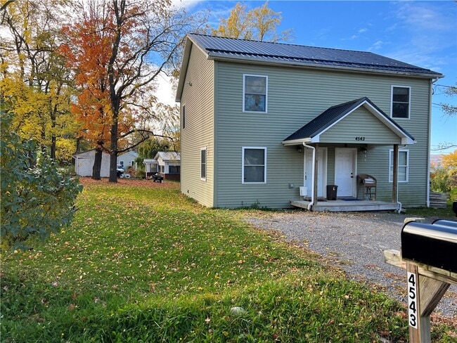 Photo - 4543 Mayflower Rd