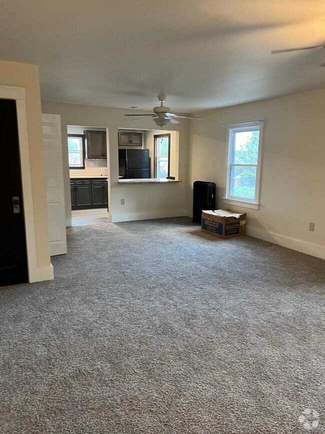 Building Photo - 63 W Lawn Ave Unit 2A Rental