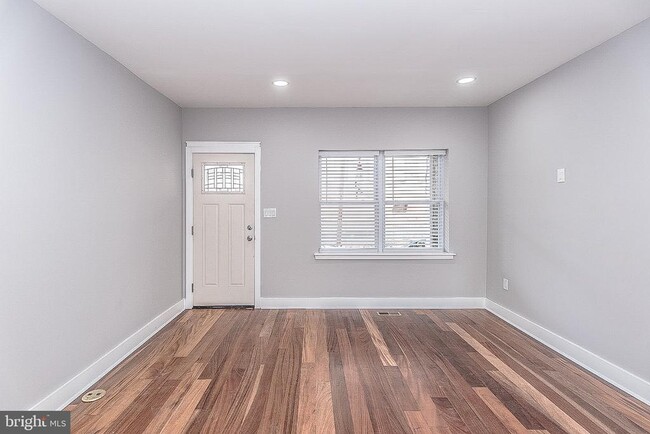 Photo - 2931 Weikel St