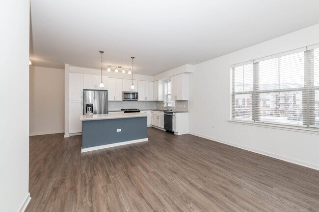 Photo - 21599 W Field Ct Unit 5-314