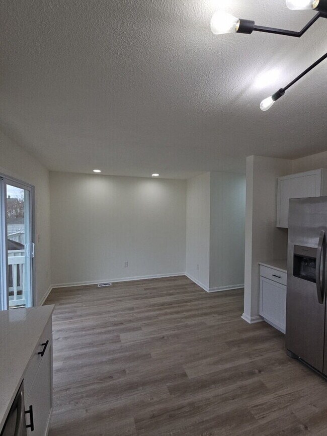 Photo - 821 Nela View Rd