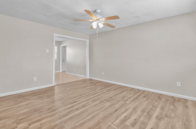 Photo - 4516 Marshall St