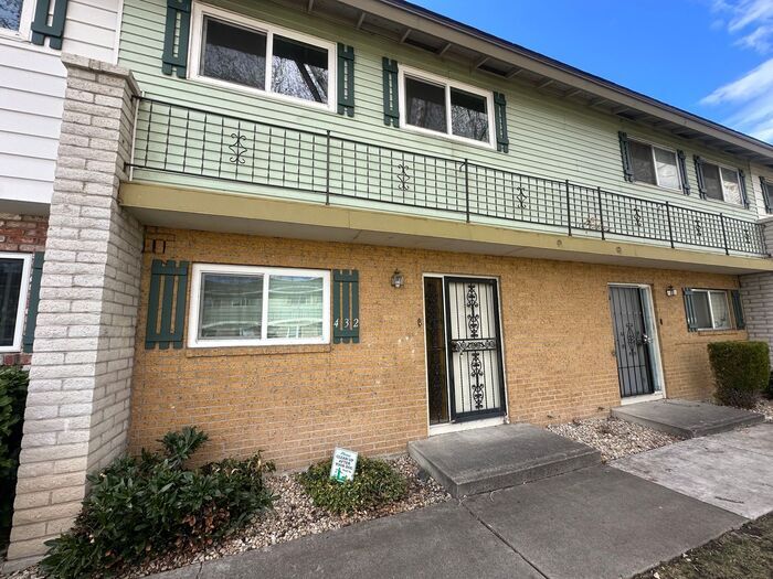 Photo - 432 Smithridge Park