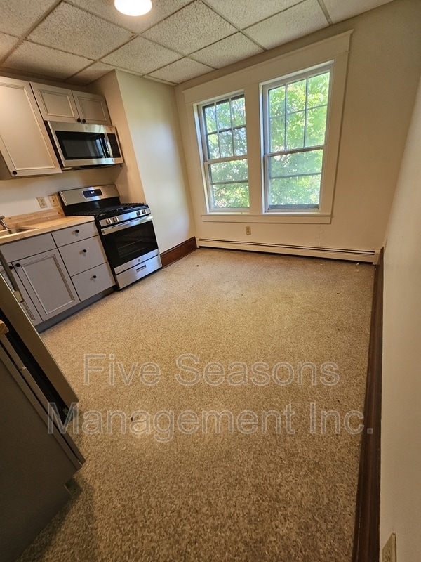 465-467 Colchester Avenue - 2