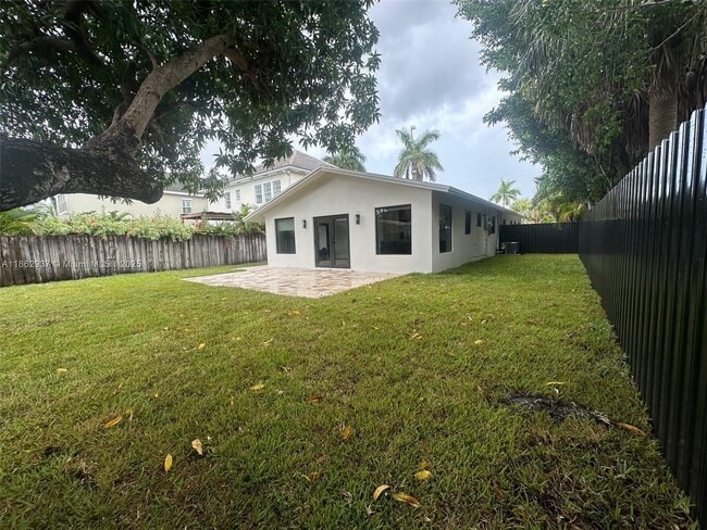 Building Photo - 1610 NE 17th Ave Unit 1610 Rental