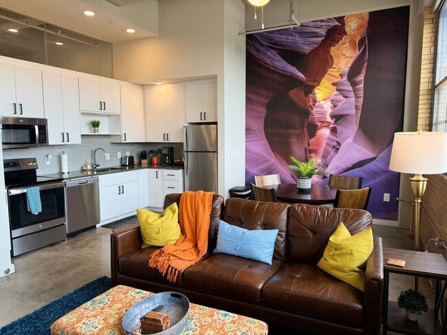 Photo - 1100 Richmond Hwy Unidad ID1056291P