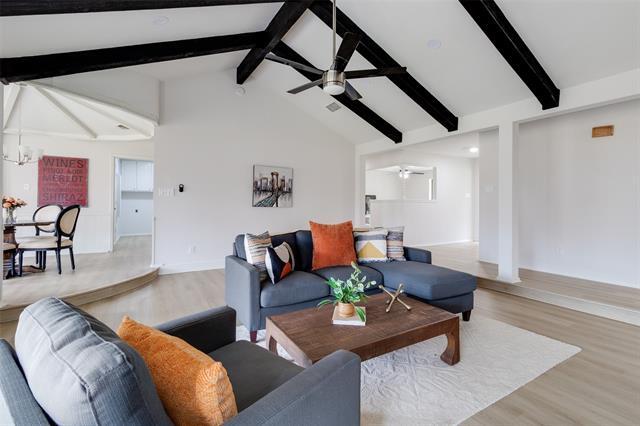 Photo - 909 Highland Dr