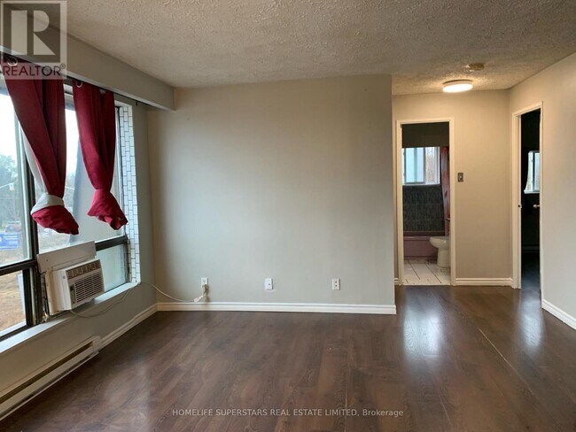 Photo - 5051 Baseline Rd Unité 1