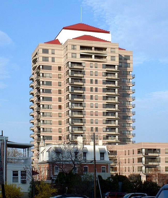 View from the southwest - Park Plaza Condominiums